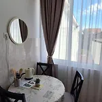 Iva Apartament *