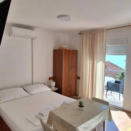 Iva Apartmán Podaca